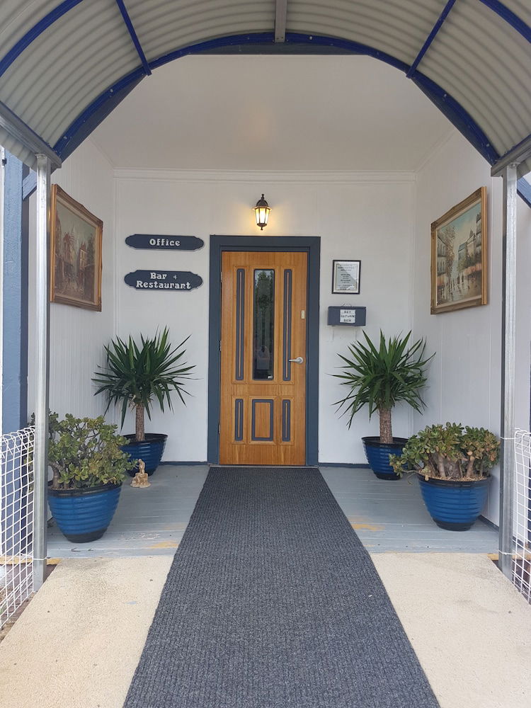 Monal QLD Dalby Accommodation