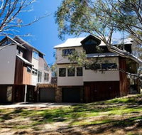 Blue Ice - Dalby Accommodation