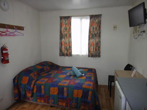 Lake Albert Caravan Park - Dalby Accommodation 3