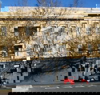 Nate's Place Backpackers Melbourne - Dalby Accommodation