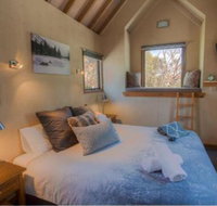 Sharpys Chalet - Dalby Accommodation