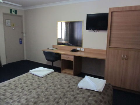 Sun Palms Motel - Dalby Accommodation 5