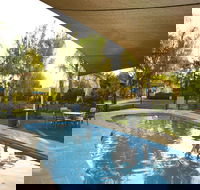 Winbi River Resort Holiday Rentals - Dalby Accommodation