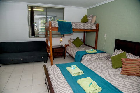 Sinclairs Country Retreat - Dalby Accommodation 5