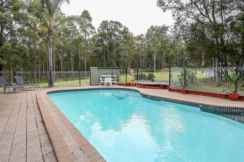 Vineyard Hill - Dalby Accommodation 4