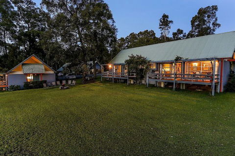 Vineyard Hill - Dalby Accommodation 1
