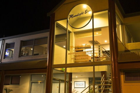 Moonlight Bay Apartments - Dalby Accommodation 1