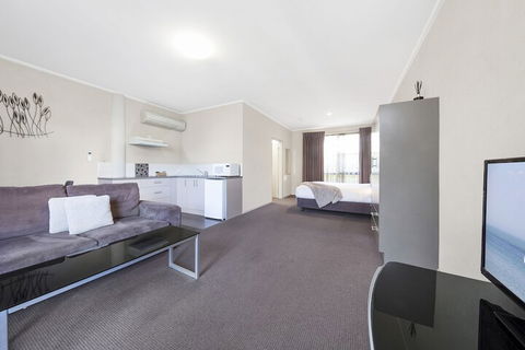 Moonlight Bay Apartments - Dalby Accommodation 7