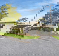 Jetty Road Retreat - Dalby Accommodation