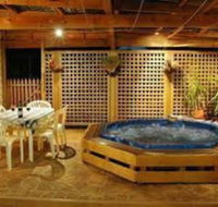 Woodland by the Bay  Puddleduck Cottage - Dalby Accommodation