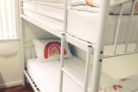 The Seaside Beachhouse Mollymook - Dalby Accommodation 2