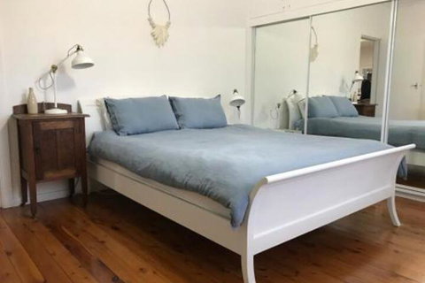 The Seaside Beachhouse Mollymook - Dalby Accommodation 3