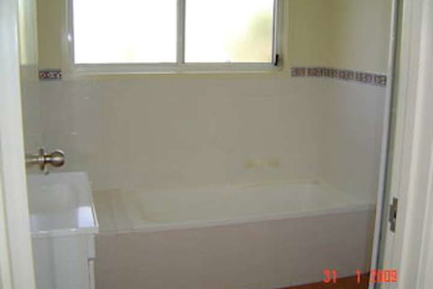 Breeze In Mollymook - Dalby Accommodation 2