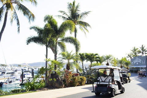 Yacht Club Villas - Dalby Accommodation 1