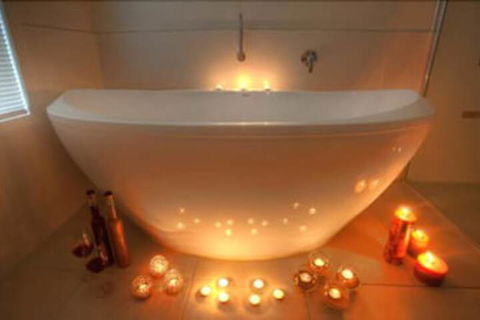 Azjure Studio Retreat - Dalby Accommodation 3