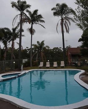 Lake Tabourie NSW Dalby Accommodation