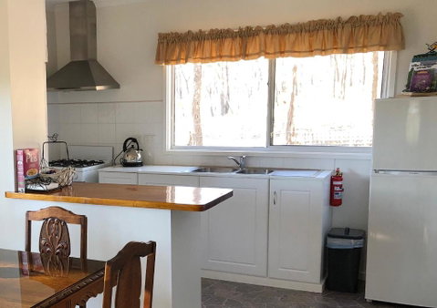 Donkey Tales Farm Cottages - Dalby Accommodation 1