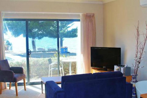 Pier Number 10 - Dalby Accommodation 6