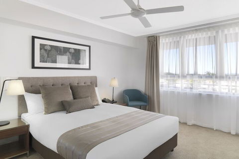 Oaks Mackay Carlyle Suites - Dalby Accommodation 4