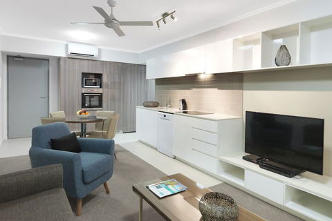 Oaks Mackay Carlyle Suites - Dalby Accommodation 2