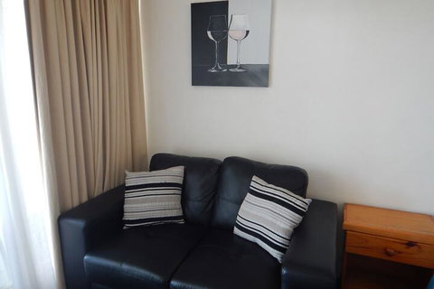 Mollymook Motel - Dalby Accommodation 6