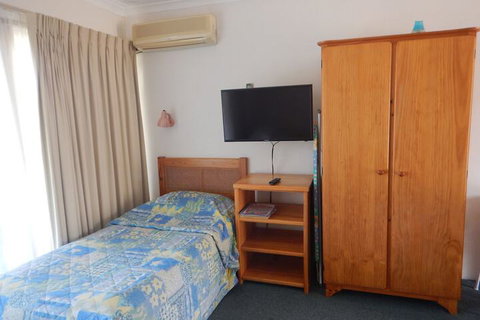 Mollymook Motel - Dalby Accommodation 5