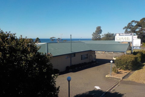 Mollymook Motel - Dalby Accommodation 1