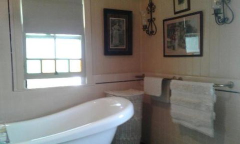 Marys Place B & B - Dalby Accommodation 5