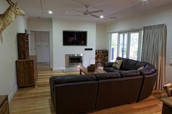 G.g's By The River - Dalby Accommodation 6