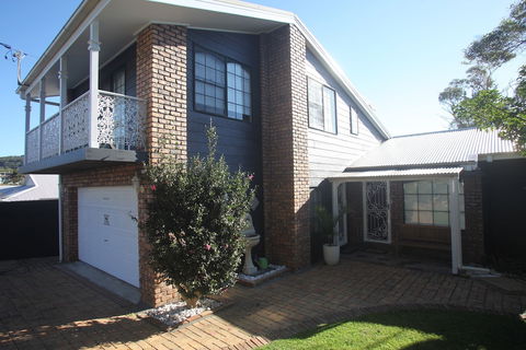 Amore At The Beach - Dalby Accommodation 1