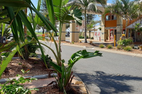 Main Beach Tourist Park - Dalby Accommodation 1