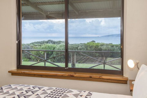Chandlers Smiths Beach Villas - Dalby Accommodation 7