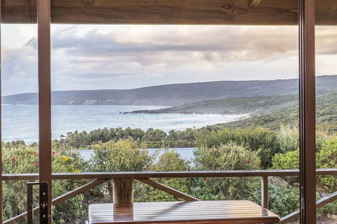 Chandlers Smiths Beach Villas - Dalby Accommodation 5