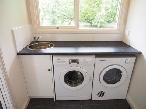 Tahara Cottage - Dalby Accommodation 3