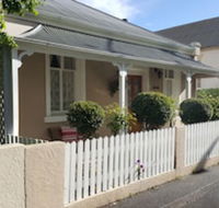 Arendon Cottage - Dalby Accommodation