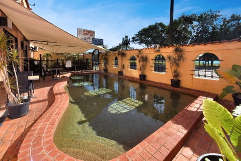 Adobe Motel - Dalby Accommodation 6