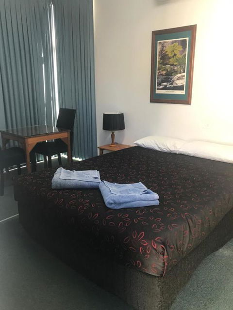 Injune Motel - Dalby Accommodation 2