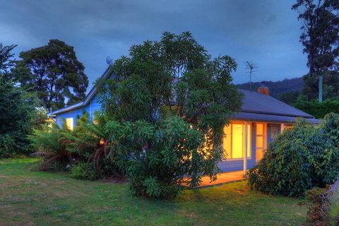 Fairwinds - Essentially Tas - Dalby Accommodation 5