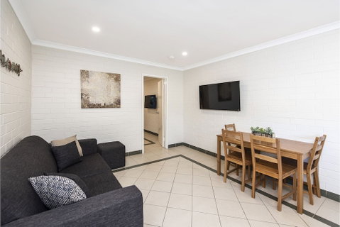 Banksia Tourist Park - Dalby Accommodation 1