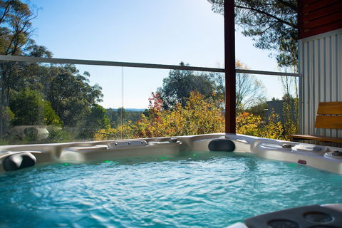 Artemis Retreat - Dalby Accommodation 0