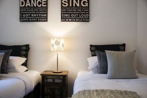 Artemis Retreat - Dalby Accommodation 5