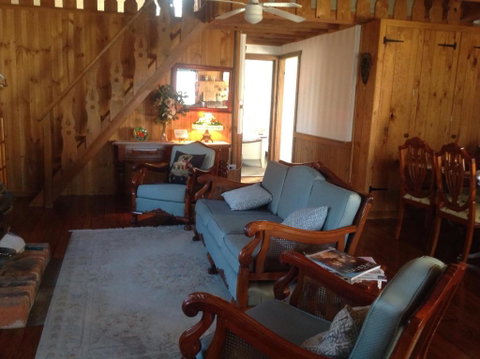 A Country Barn Retreat - Dalby Accommodation 4