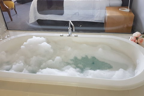 Circle Luxury Holidays - Dalby Accommodation 7