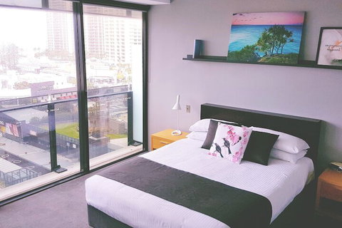 Circle Luxury Holidays - Dalby Accommodation 4