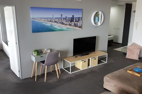 Circle Luxury Holidays - Dalby Accommodation 3