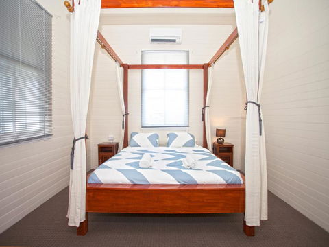 CBD Holiday Home - Dalby Accommodation 1