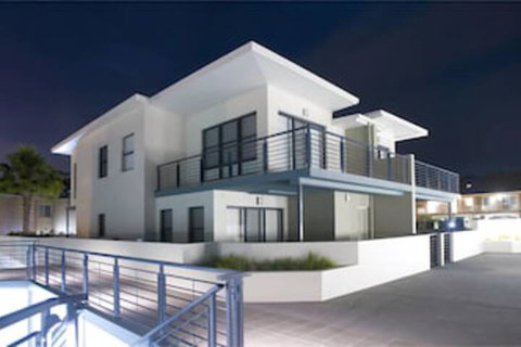 Mollymook Beachfront Executive Apartment - Dalby Accommodation 1