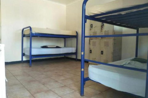 Palm Court Backpackers - Dalby Accommodation 3