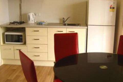 Australian Motor Homes Tourist Park - Dalby Accommodation 5