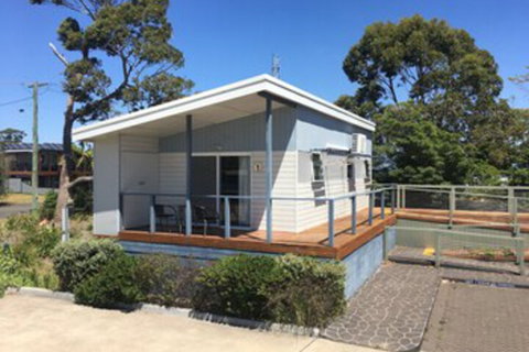 Jervis Bay Holiday Cabins - Dalby Accommodation 0